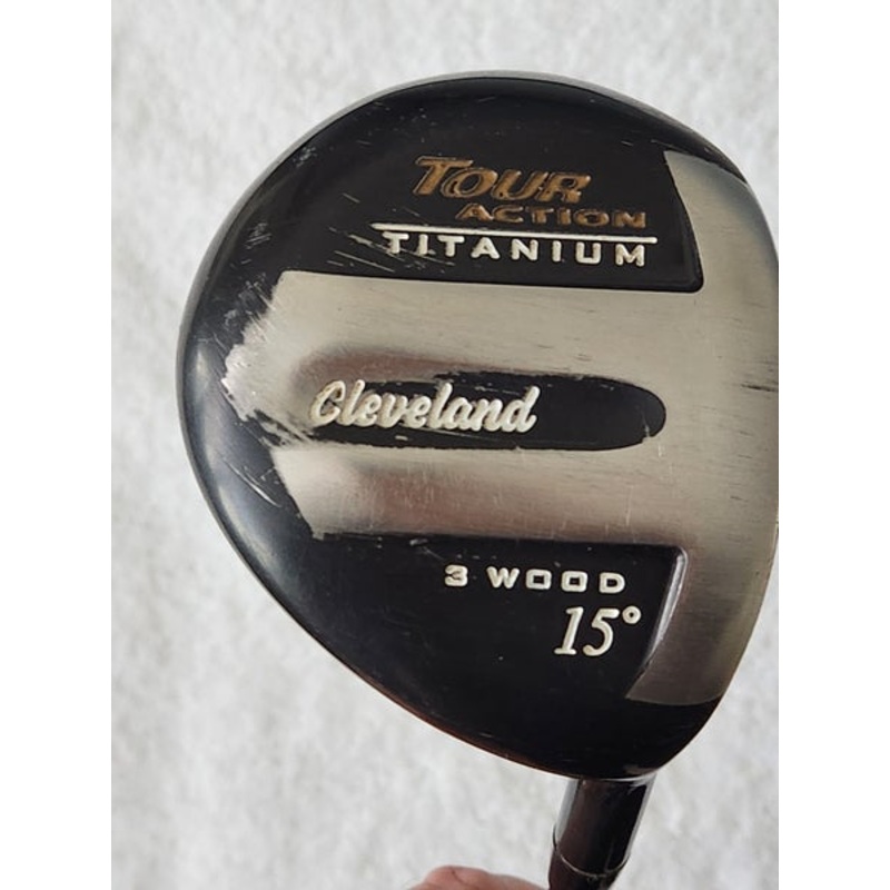 Men’s Cleveland Tour Action Titanium 3 Fairway Wood 15 RH; Cleveland Golf Graphite Shaft
