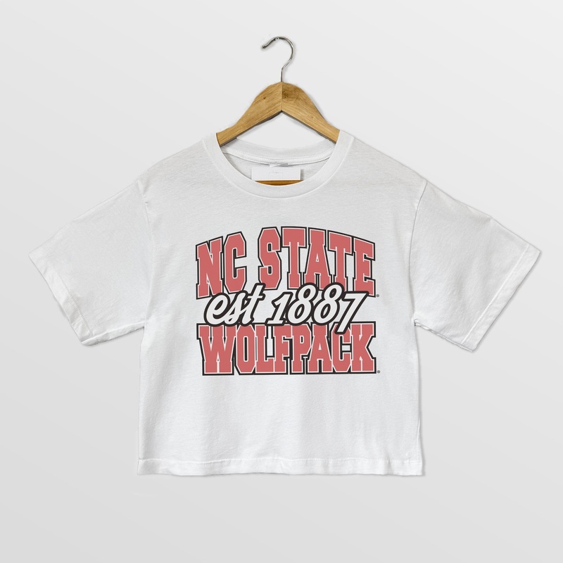 NORTH CAROLINA STATE WOLFPACK DEEP ROOTS BOXY FIT WOMEN’S CROPPED TEE