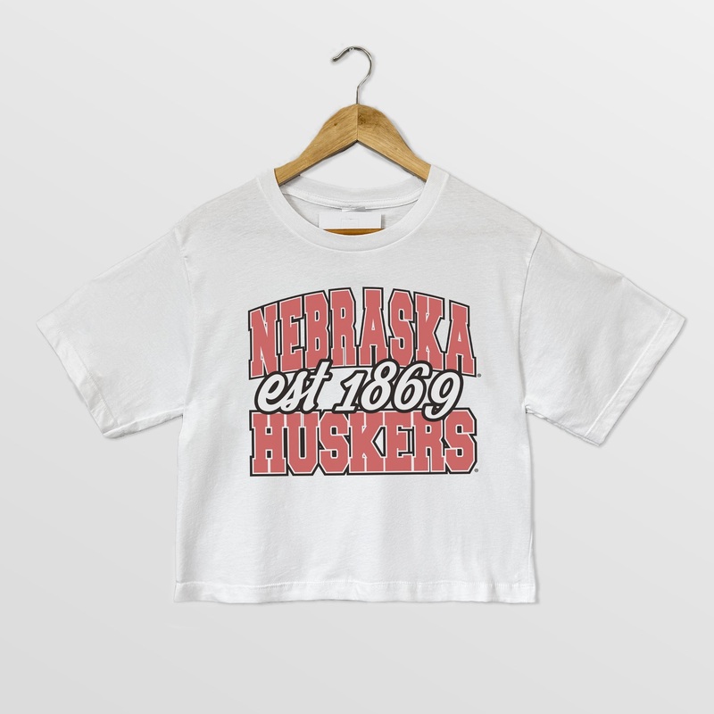 NEBRASKA CORNHUSKERS DEEP ROOTS BOXY FIT WOMEN’S CROPPED TEE